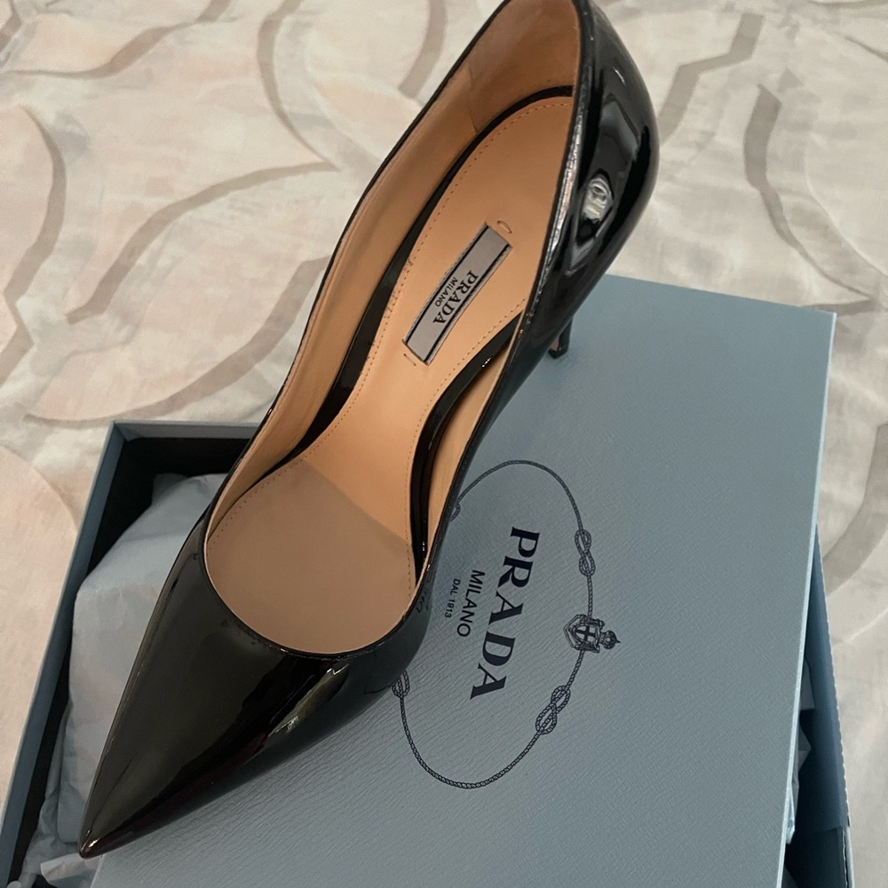 NEW PRADA pumps size 41